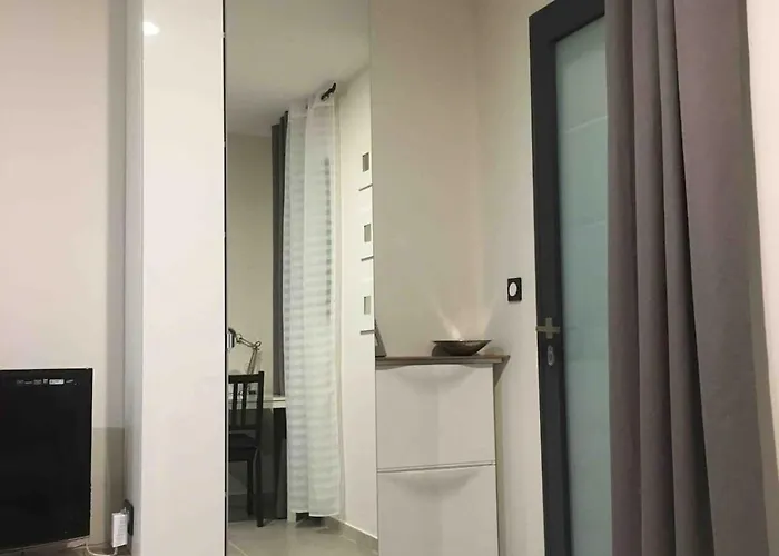 Equipped Studio, 2 Per Day Acces To A Private Swinmming Pool Apartman *